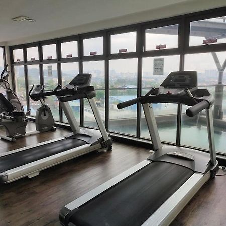 Urban360 Pool View With Netflix And Wifi Daire Batu Caves Dış mekan fotoğraf