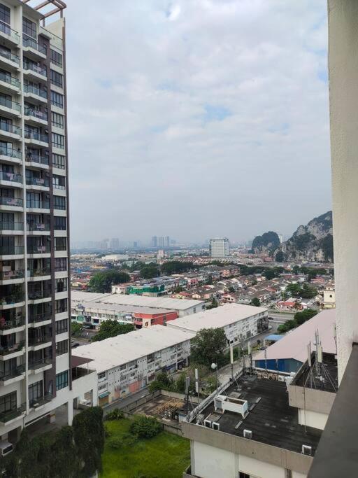 Urban360 Pool View With Netflix And Wifi Daire Batu Caves Dış mekan fotoğraf